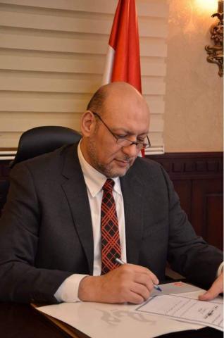 دكتور حسين ابو العطا رئيس حزب المصريين 
