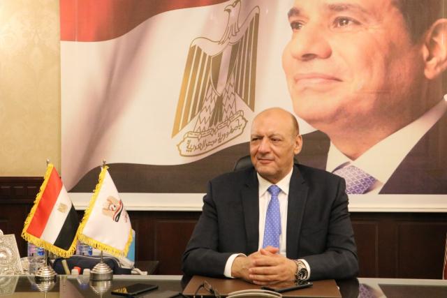 الدكتور حسين أبو العطا، رئيس حزب "المصريين"