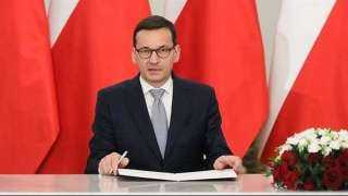 رئيس وزراء بولندا يرحب بقرار السويد الانضمام لحلف ”الناتو“