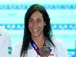 السَباحة فريدة عثمان تتوج بالميدالية الفضية في بطولة ماري نيوستروم العالمية