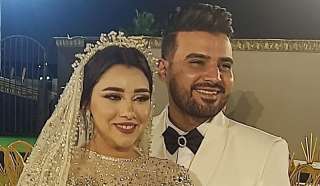 الكاتبة الصحفية دعاء فايد تهنئ العروسين فارس ونادية بمناسبة الزفاف السعيد