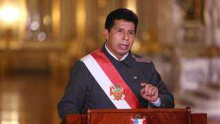 أجهزة الأمن في بيرو تعتقل رئيس البلاد بيدرو كاستيلو