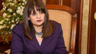 وزيرة الهجرة تتابع موقف المصريين المصابين بحادث سفينة البحر الأسود