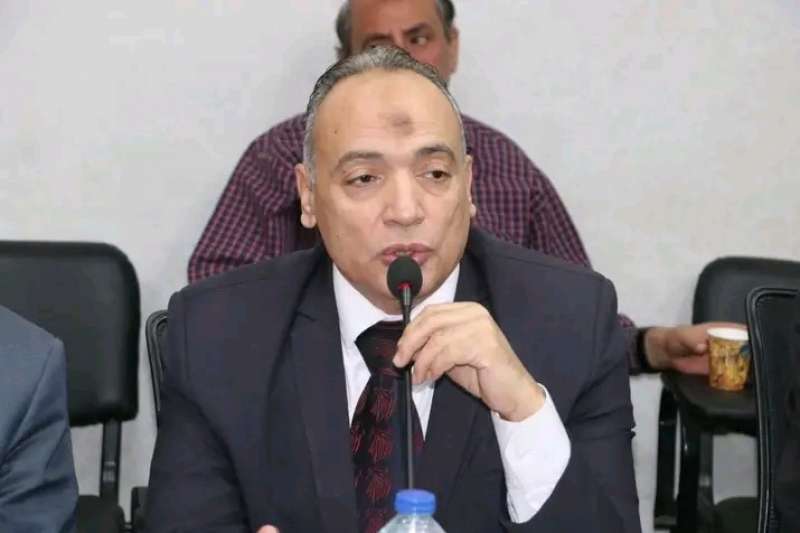 الكاتب الصحفي طارق درويش