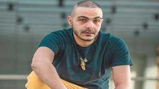 نزلوا الأغنية.. مروان موسى وعفروتو يعتذران لـ ”أبيوسف“ بعد وفاة والدته