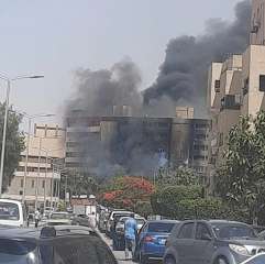 حريق بمبنى جهاز مدينة 15 مايو والحماية المدنية تحاول السيطرة | صور