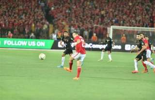 الأهلي يهزم الوداد 2-1 في ذهاب نهائي دوري أبطال أفريقيا