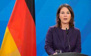 وزيرة الخارجية الألمانية تطالب بمحاسبة بوتين على «جرائم الحرب» في أوكرانيا