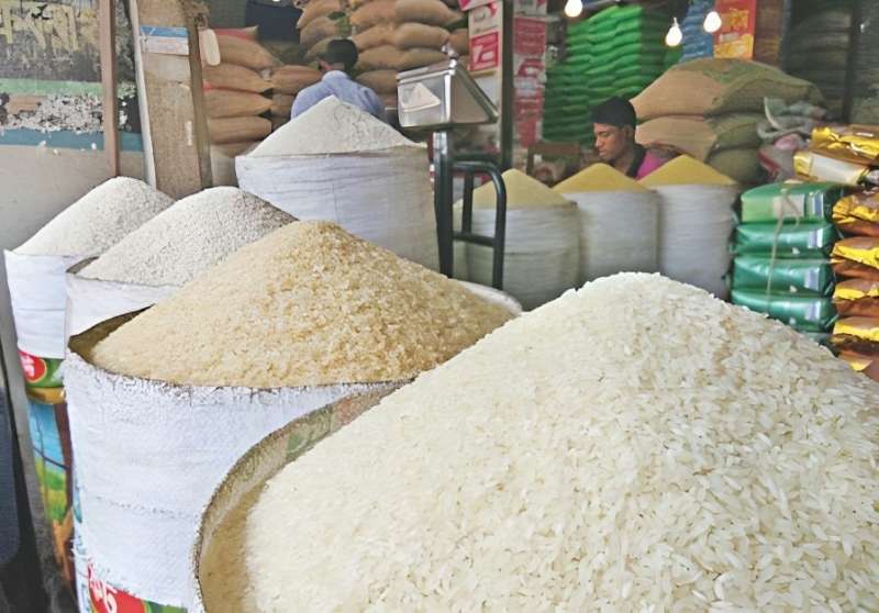 طرح كميات كبيرة من الأرز واللحوم في الأسواق بأسعار زمان