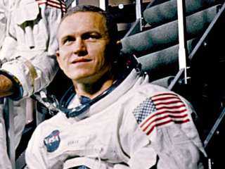 وفاة رائد الفضاء فرانك بورمان قائد أول مهمة لأبولو إلى القمر