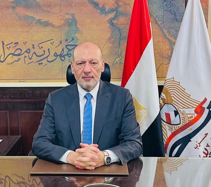 المستشار حسين أبو العطا، رئيس حزب ”المصريين“