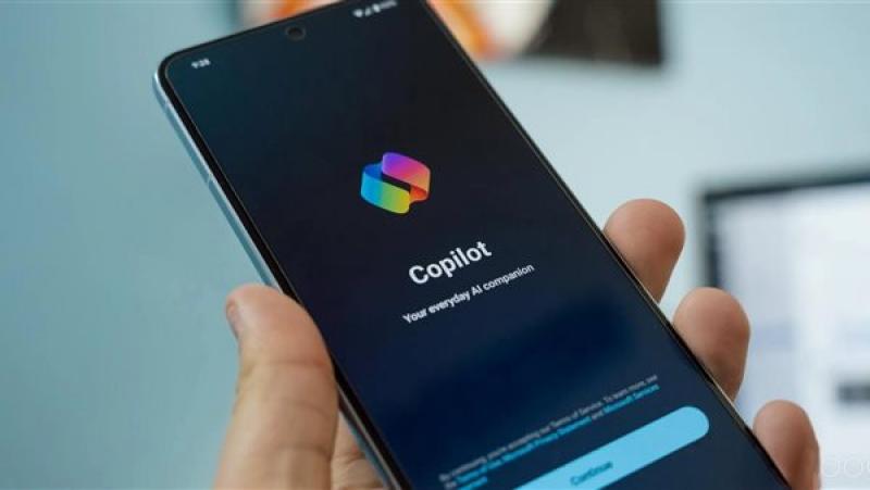 مايكروسوفت تضرب «ChatGPT» بتطبيق «Copilot» لمستخدمي آيفون
