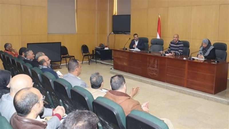 اجتماع السكرتير العام المساعد للجنة تحصيل الإيرادات