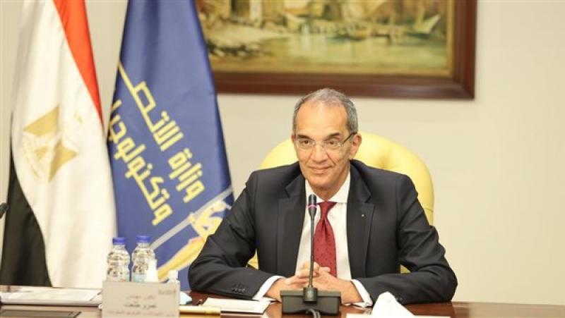 .عمرو طلعت، وزير الاتصالات