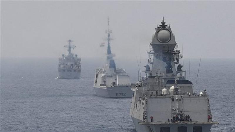 البحرية الهندية تحرر سفينة صيد إيرانية
