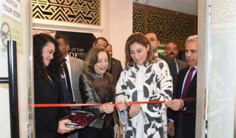 وزيرة الثقافة