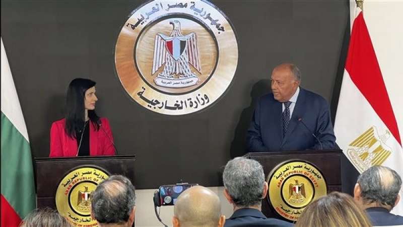 سامح شكري وزير الخارجية ونظيرته البلغارية