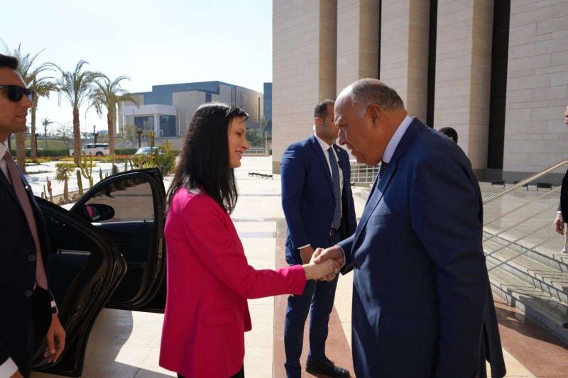 سامح شكري ووزيرة خارجية بلغاريا