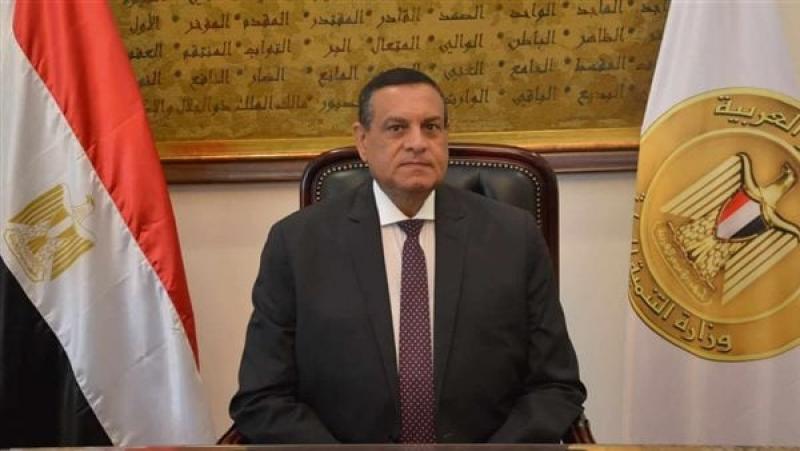 اللواء هشام آمنة وزير التنمية المحلية