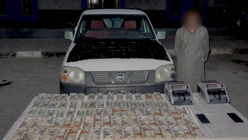 سقوط عنصر إجرامى بحوزة 20 كيلو حشيش،فيتو