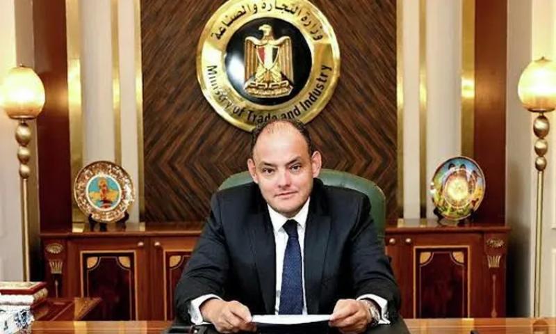 وزير التجارة والصناعة