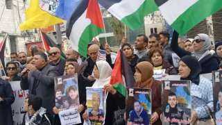 مسيرة لسيدات الضفة الغربية للمطالبة بوقف العدوان الإسرائيلي على أهالي غزة
