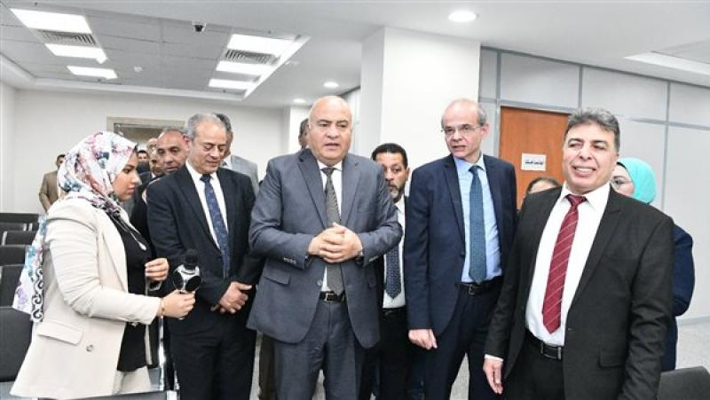 محافظ قنا اللواء أشرف الداودي