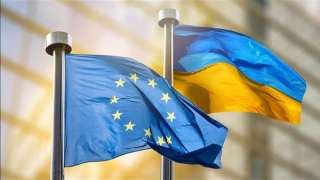 أوكرانيا والاتحاد الأوروبي يوقعان على اتفاقيات مالية بقيمة 6 مليارات يورو