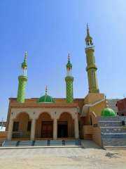 ضبط عاملين مسجلين خطر متلبسين بسرقة مهمات مساجد بمدينة السادات في محافظة المنوفية