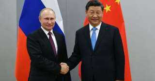 نيويورك تايمز: حفاوة ترحيب جين بينج ببوتين فى بكين رسالة إلى الغرب بقوة دعم الصين لروسيا