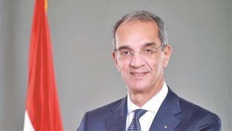 عمرو طلعت وزير الاتصالات