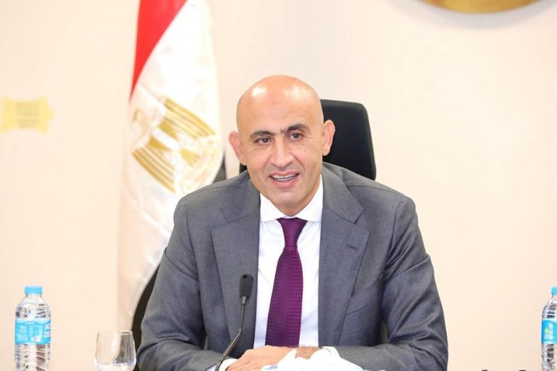محمد عبداللطيف وزير التربية والتعليم الفنى