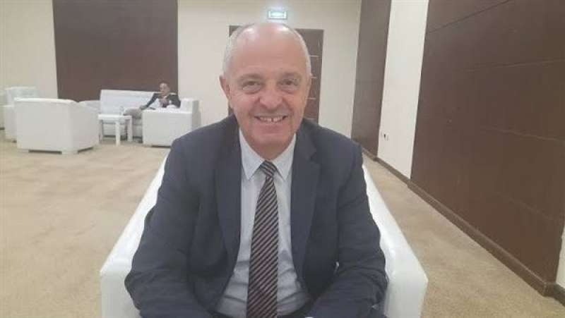 أشرف السيد عضو التصديرى للصناعات الغذائية