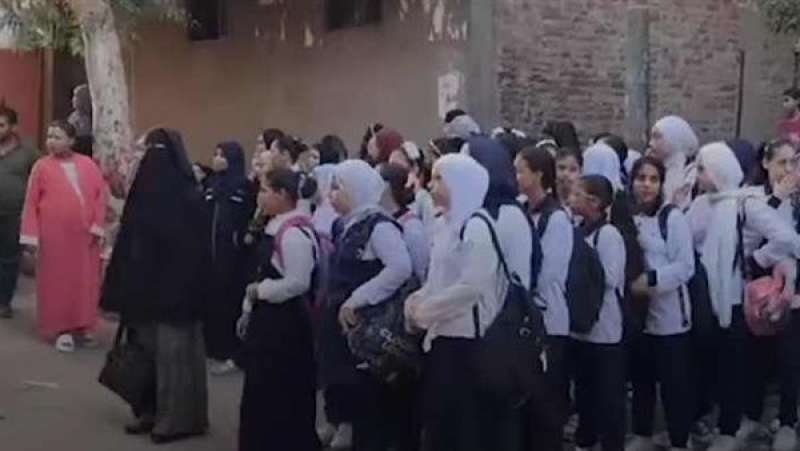 طلاب مدرسة ببنها