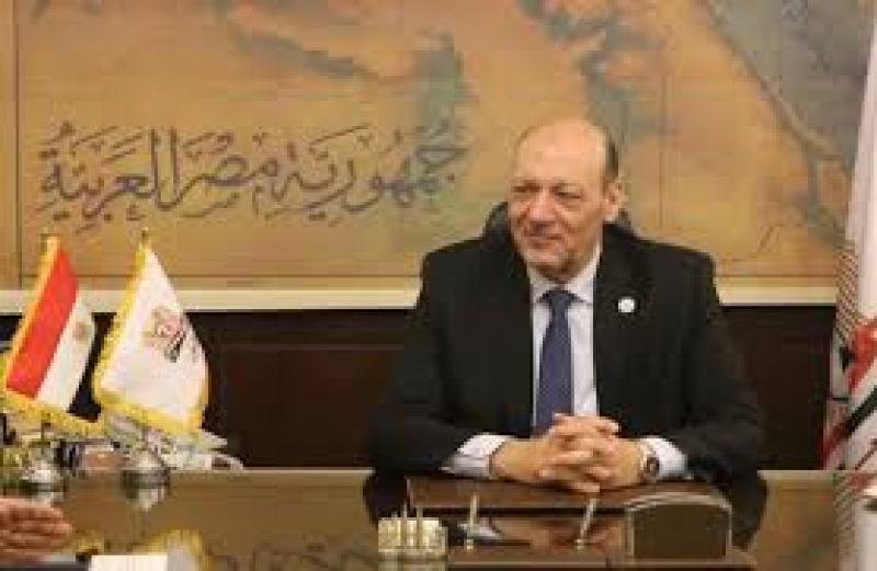 المستشار حسين أبو العطا، رئيس حزب ”المصريين