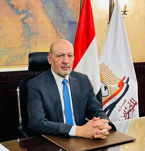المستشار حسين أبو العطا، رئيس حزب "المصريين