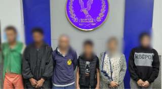 كشف ملابسات فيديو متداول لتجمع مواطنين أسفل كوبري واتهام عناصر بالاعتداء علي فتاة بالإسماعيلية