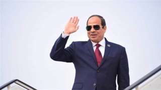 الرئيس السيسي يغادر الكويت والأمير مشعل في مقدمة مودعيه بالمطار الأميري