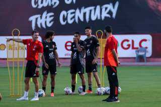 الأهلي يتدرب على ملعب تاسك في بريتوريا