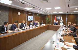 مباحثات بين البترول و”هواوي” بشأن مجالات التحول الرقمي والطاقات النظيفة والهيدروجين