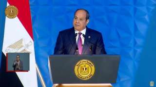 الرئيس السيسي: إصدار ”قانون العمل الجديد” يعتبر نقلة نوعية في مسيرة الحقوق العمالية