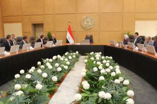 الكهرباء: نحرص علي الاستفادة من تطور تقنيات تخزين الطاقة والتوسع في بطاريات التخزين المستقلة لدعم الشبكة