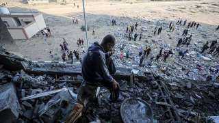 استشهاد وإصابة فلسطينيين في قصف للاحتلال على خان يونس جنوب قطاع غزة