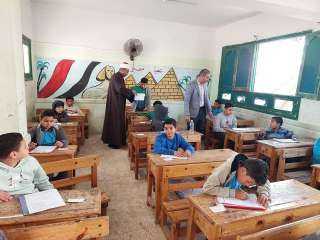 الثانوية الأزهرية.. ارتياح بين طلاب القسم الأدبي لسهولة امتحان القرآن الكريم والحديث