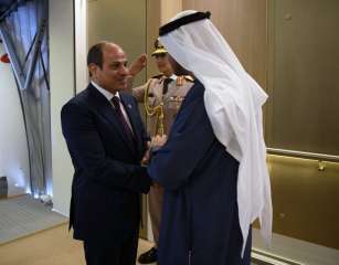 الرئيس السيسي ومحمد بن زايد يعقدان اجتماعًا لبحث العلاقات الثنائية بين البلدين وسبل تعزيزها