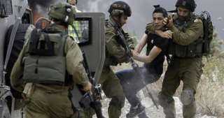 قوات الاحتلال الإسرائيلي تعتقل مالايقل عن 30 فلسطينيًا من الضفة
