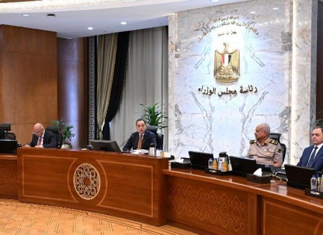 مدبولي: موقف مصر الثابت من أوضاع المنطقة عبرت عنه الرسائل القوية التي تضمنتها كلمة الرئيس في القمة العربية