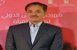 فتحي عبدالوهاب: المسرح صاحب الفضل في مشواري وأتمنى العودة قريبًا| فيديو
