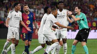 لاهوز ينتقد التحكيم في الكلاسيكو: برشلونة حُرم من ركلة جزاء واضحة
