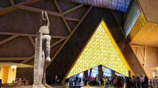 إقبال واسع على المتحف المصري الكبير لمشاهدة كنوز توت عنخ آمون كاملة